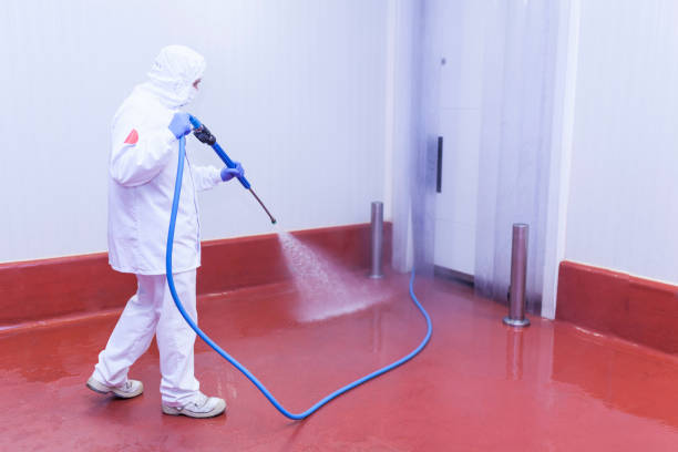 Best Pool Deck Cleaning  in Sunriver, OR